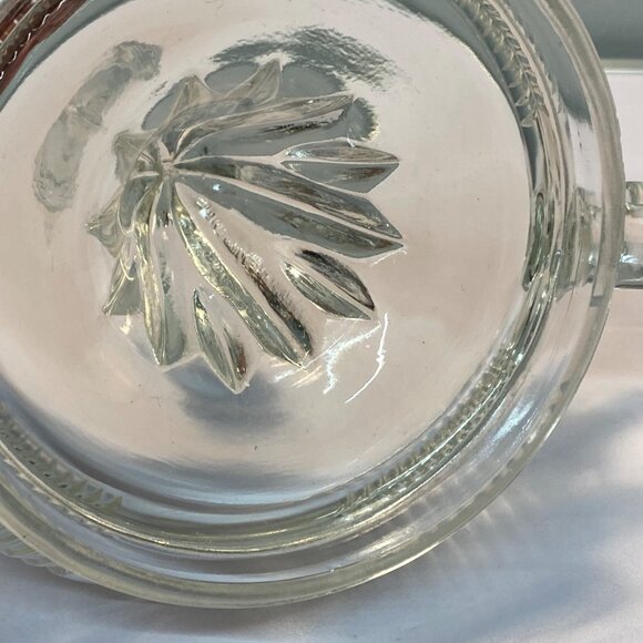 Vintage Federal Clear Glass Citrus Juicer Reamer Loop Handle Spout Farmhouse - Picture 8 of 12